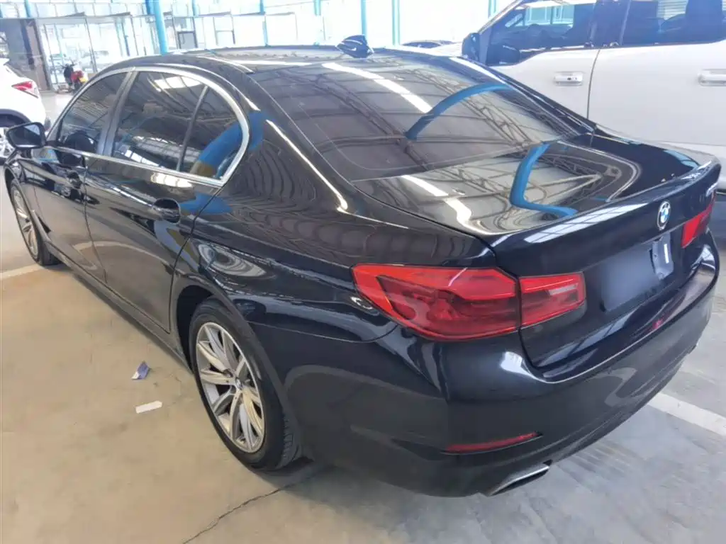 BMW 5 Series 2018 528Li Launch Special Edition фото 5
