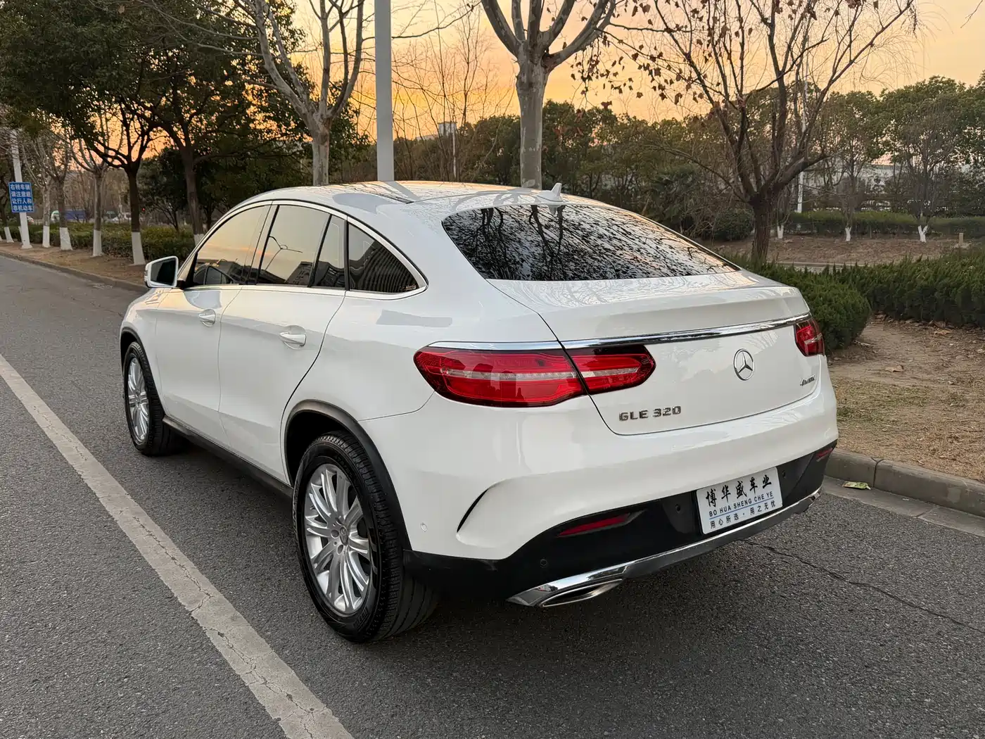 Mercedes-Benz GLE Coupe 2015 GLE 320 4MATIC Coupe SUV фото 20