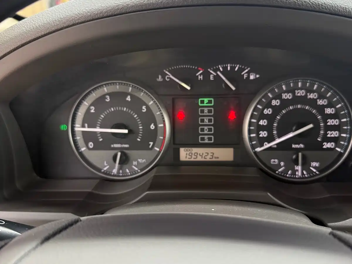 Toyota Land Cruiser (Import) 2015 2015 4.0L V6 Middle East Limited Edition