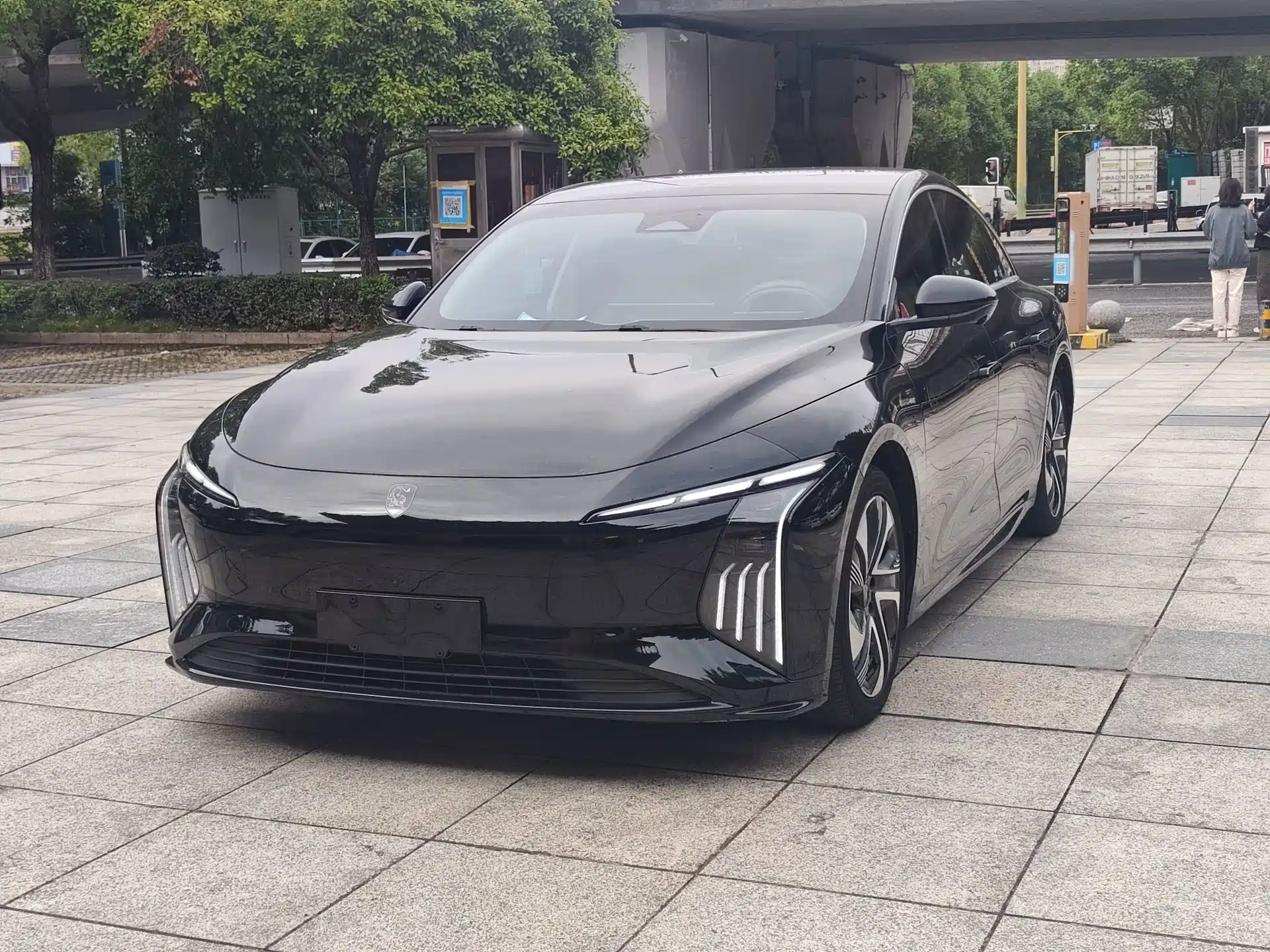 Фото 1 - Dongfeng Fengxing Stellar S7