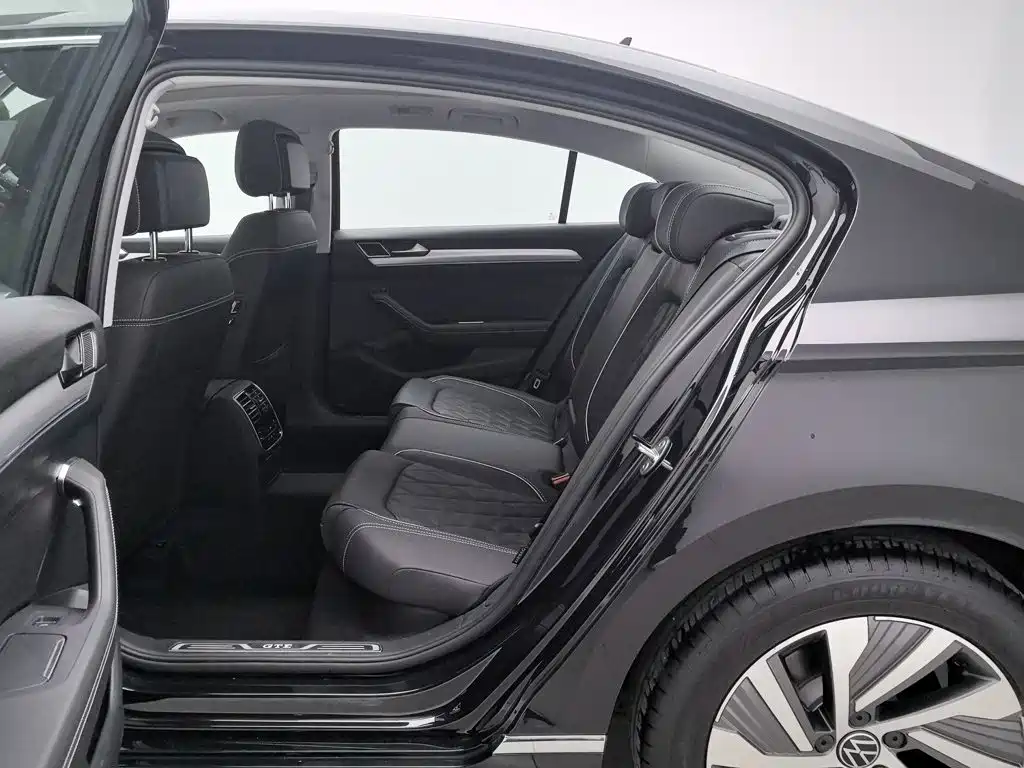 Photo 15 - Volkswagen Magotan GTE Plug-in Hybrid