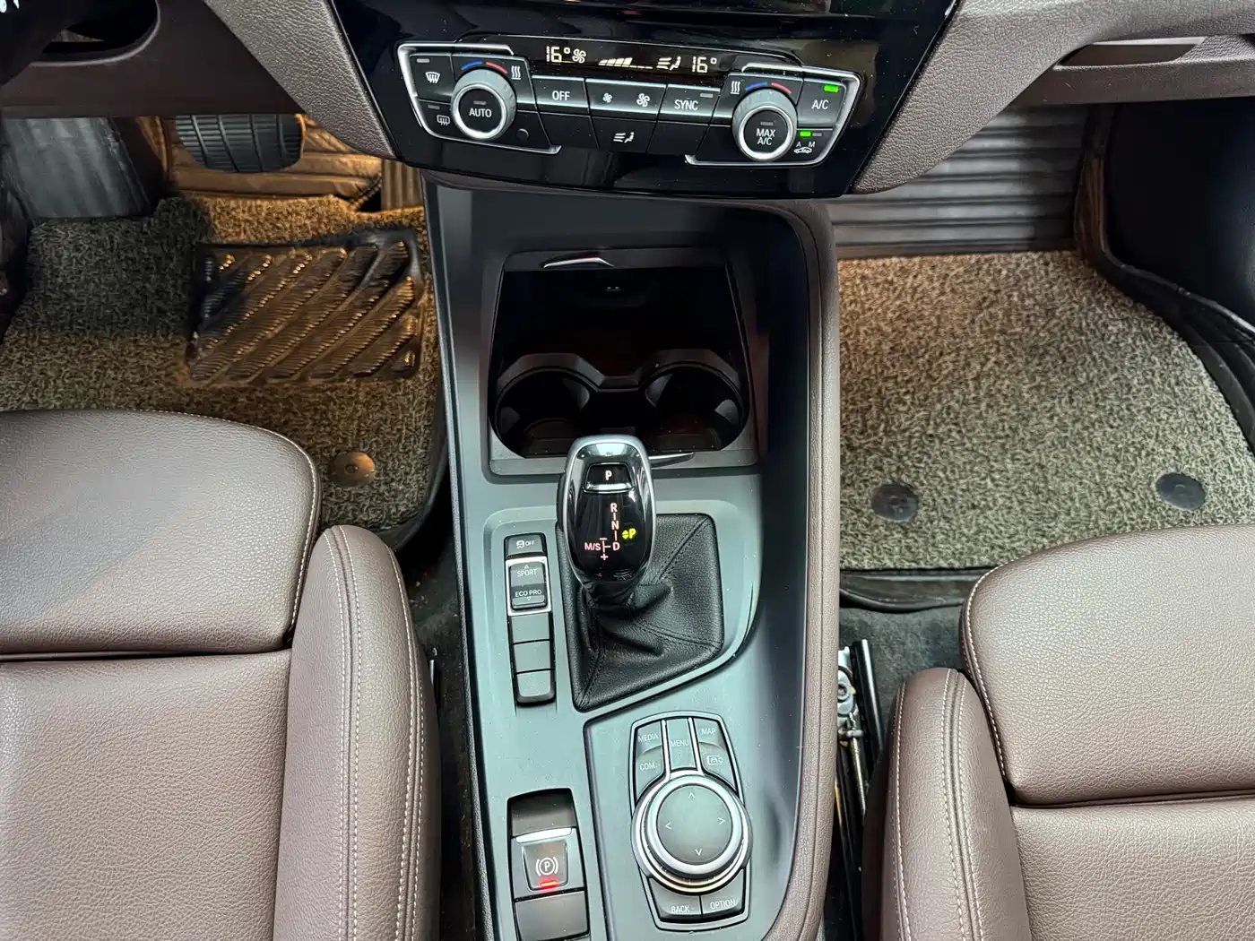BMW X1 2022 sDrive25Li Leading фото 9