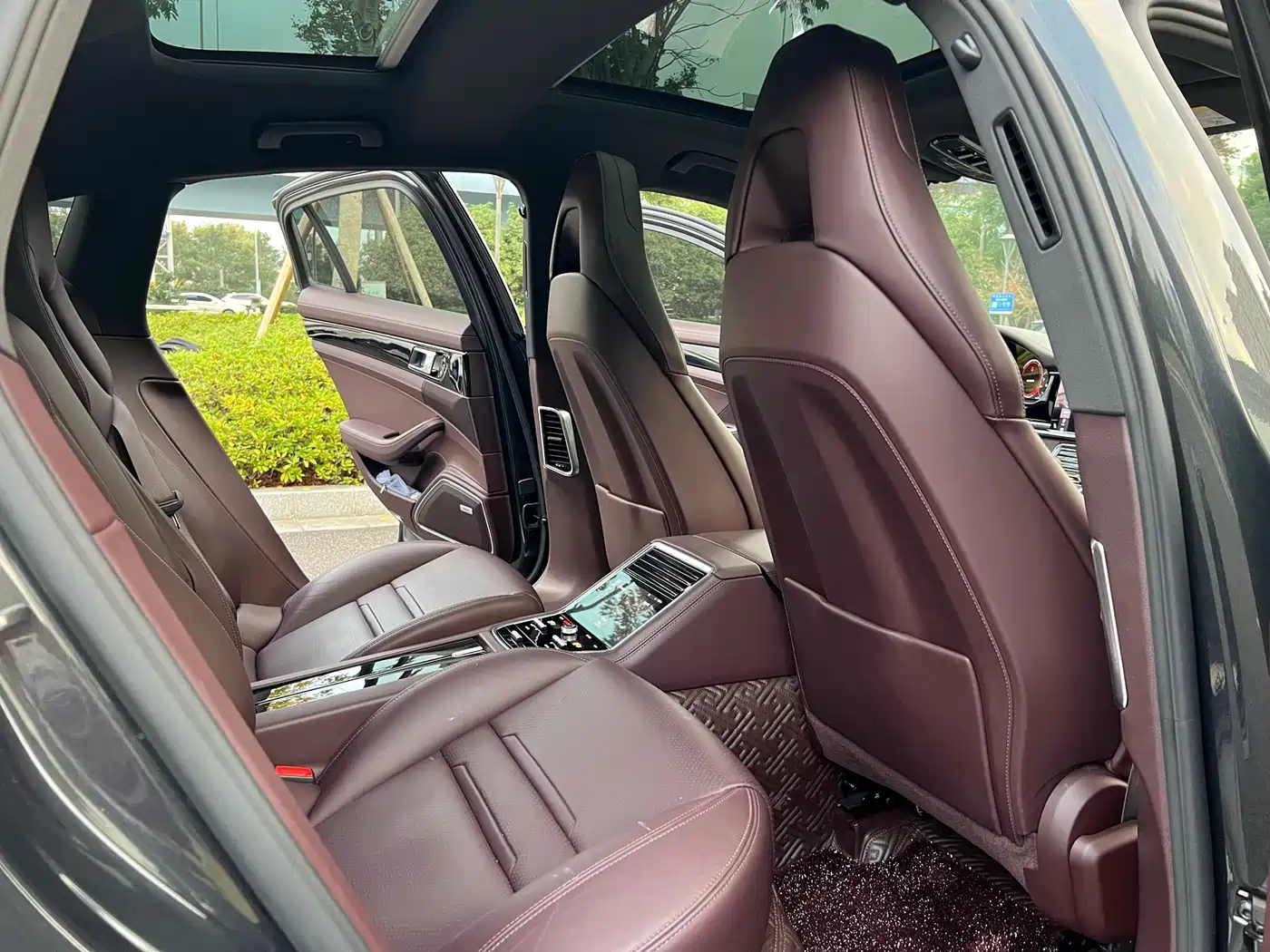Porsche Panamera 2020 Panamera 10th Anniversary Edition 2.9T фото 8