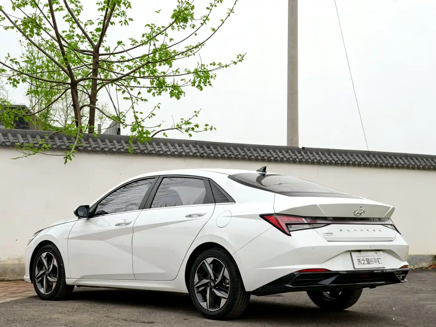 Hyundai Elantra 2021 1.5L CVT TOP Flagship Edition фото 10