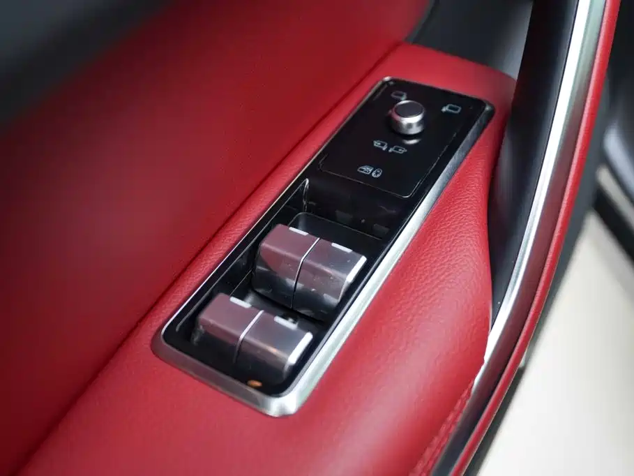 Jaguar F-PACE 2024 2024 P250 R-Dynamic SE