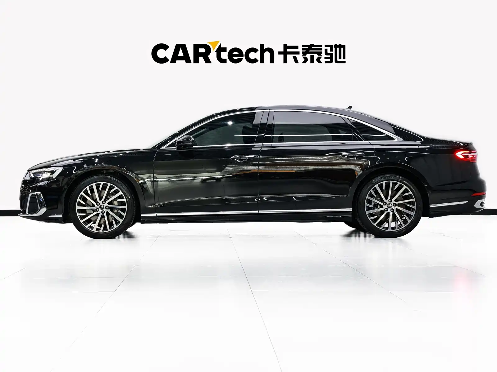 Фото 7 - Audi A8