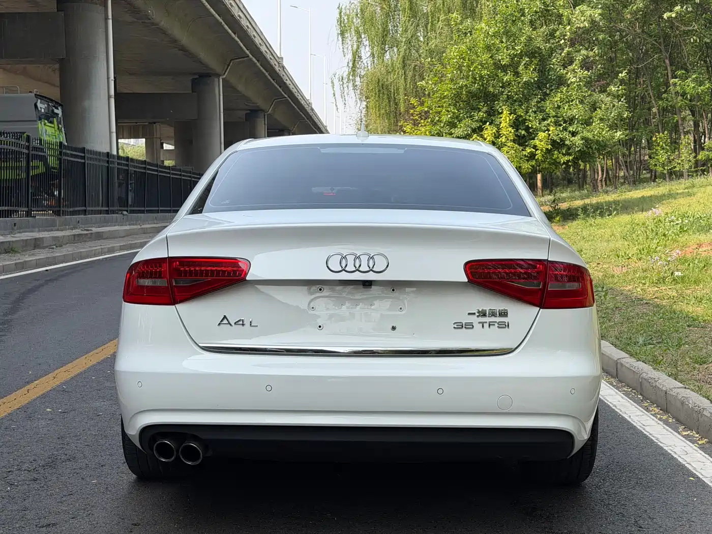 Audi A4L 2015 35 TFSI Auto Comfort фото 18