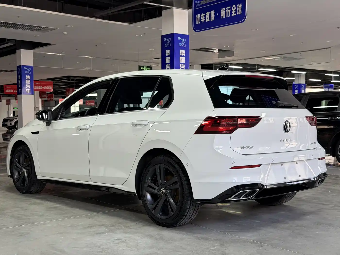 Volkswagen Golf 2023 Facelift 280TSI DSG R-Line Lite фото 11
