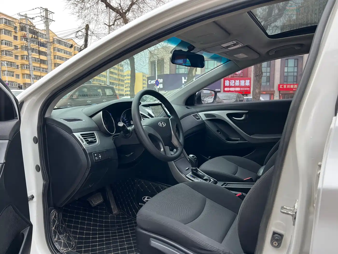 Hyundai Langdong 2015 1.6L Auto Premium фото 8