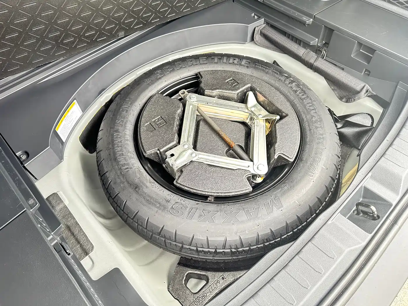 Toyota RAV4 Rongfang 2021 2.0L CVT 2WD Trend фото 15