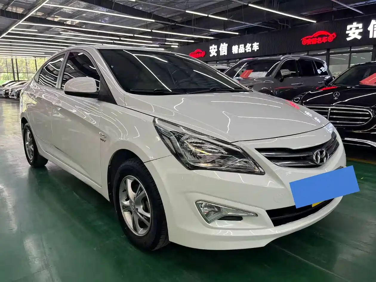 Hyundai Verna 2014 1.4L Automatic Smart GLS фото 3