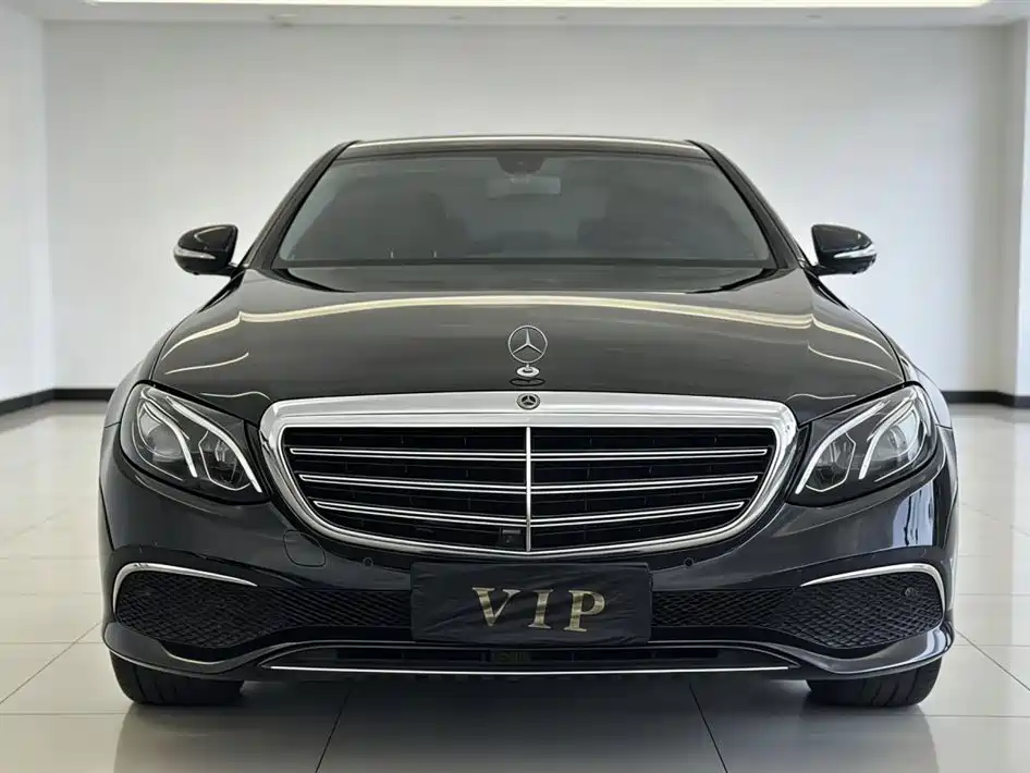 Mercedes-Benz E-Class 2020 E 300 L Fashion фото 3