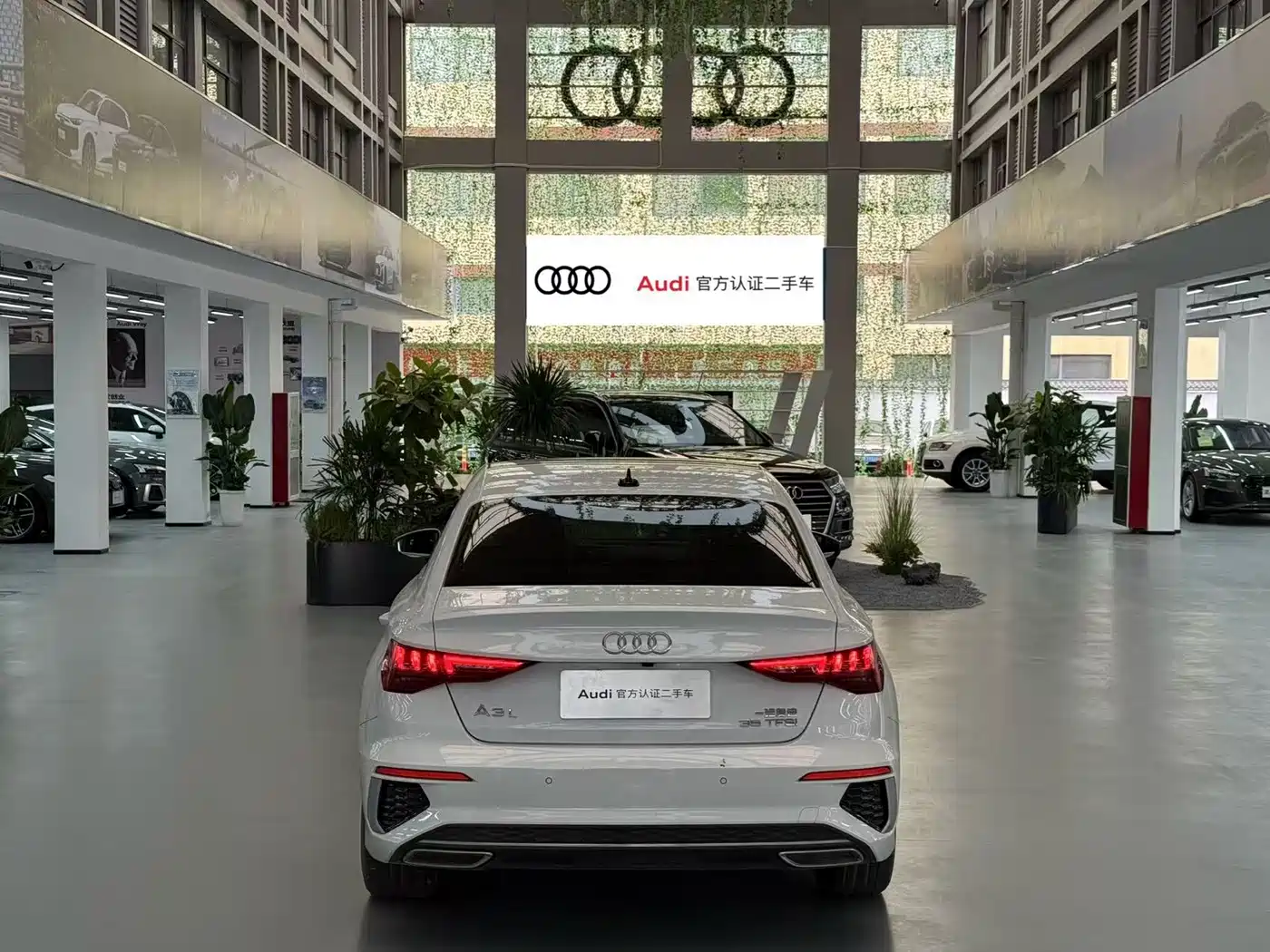 Audi A3 2023 A3L Limousine 35 TFSI Fashion Sport фото 5