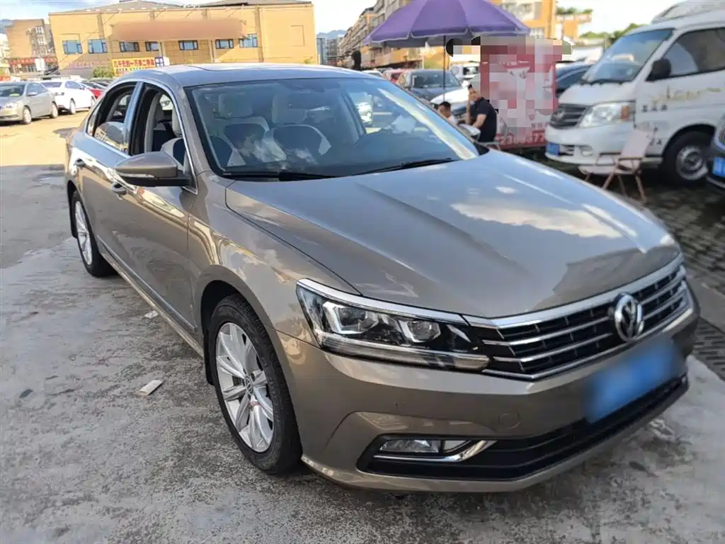 Volkswagen Passat 2017 330TSI DSG Prestige фото 4