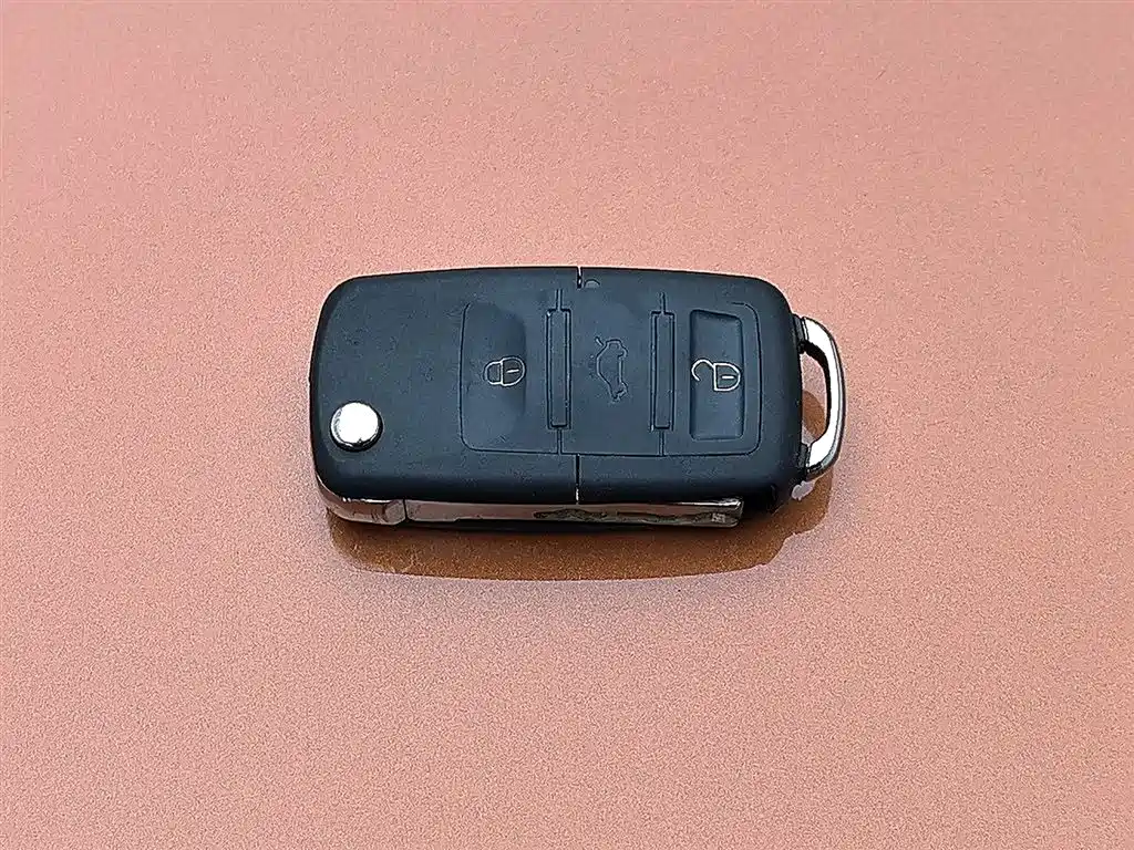Volkswagen Beetle 2010 1.8T BlackOrange Luxury Edition фото 19