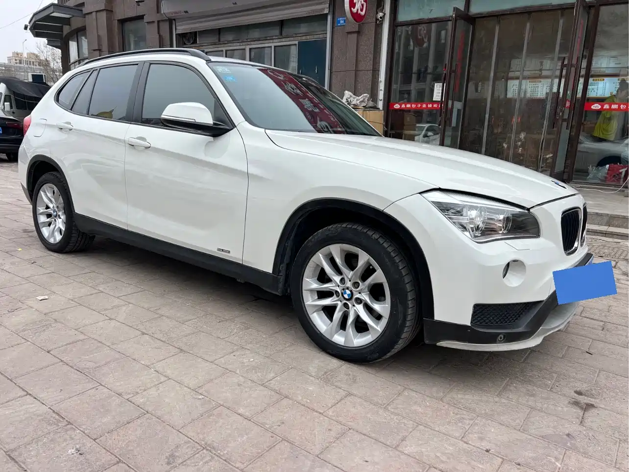 BMW X1 2014 sDrive18i Leading Edition фото 3