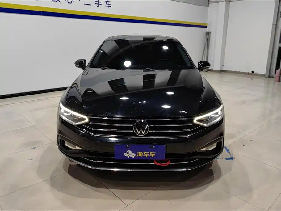Volkswagen Magotan 2020 330TSI DSG Leading фото 2