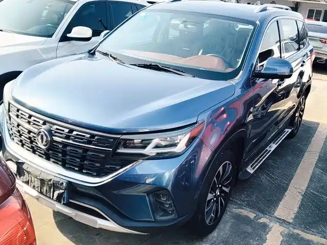  Dongfeng Fengxing Fengxing T5 2018 230T CVT Smart Joy Type