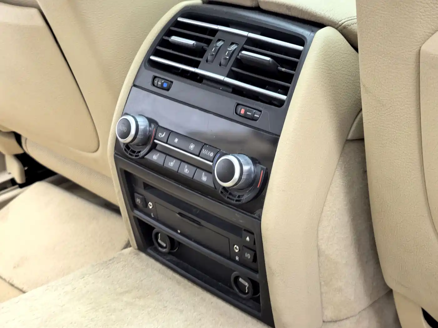 BMW 7 Series 2009 730Li Luxury фото 7