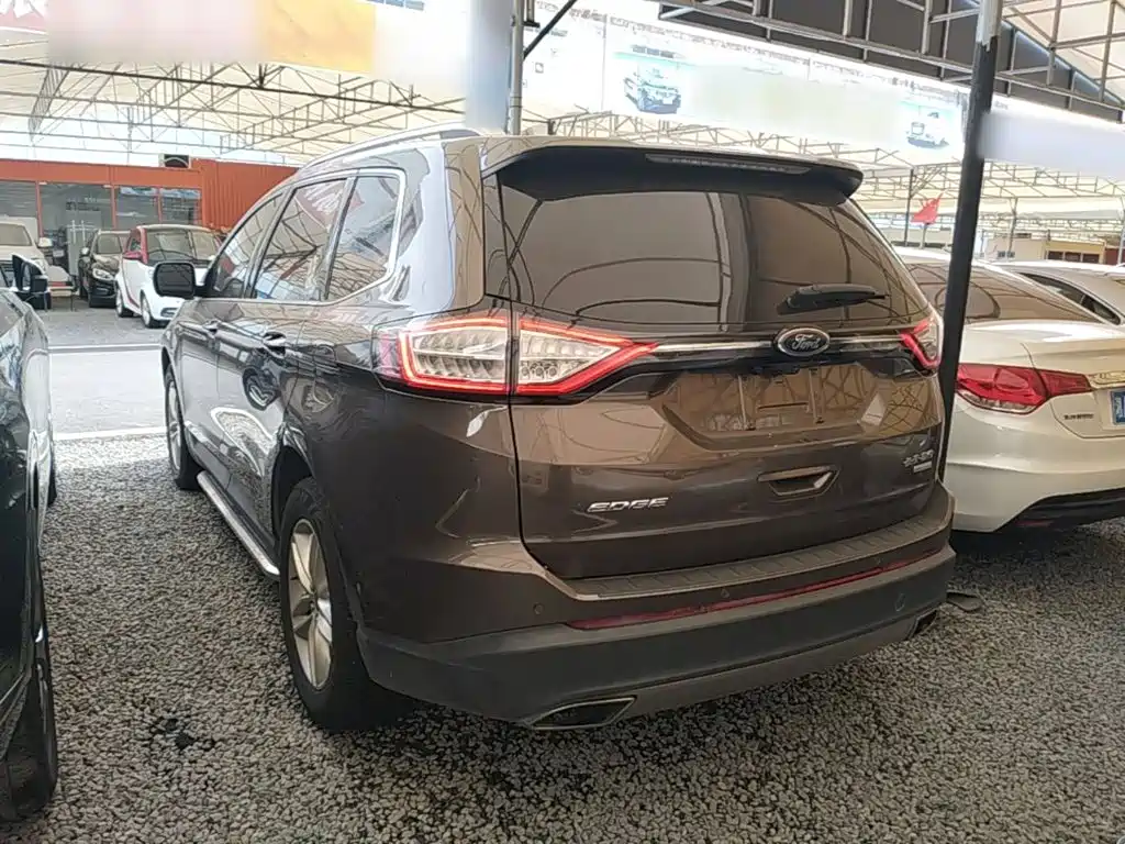 Фото 5 - Ford Edge