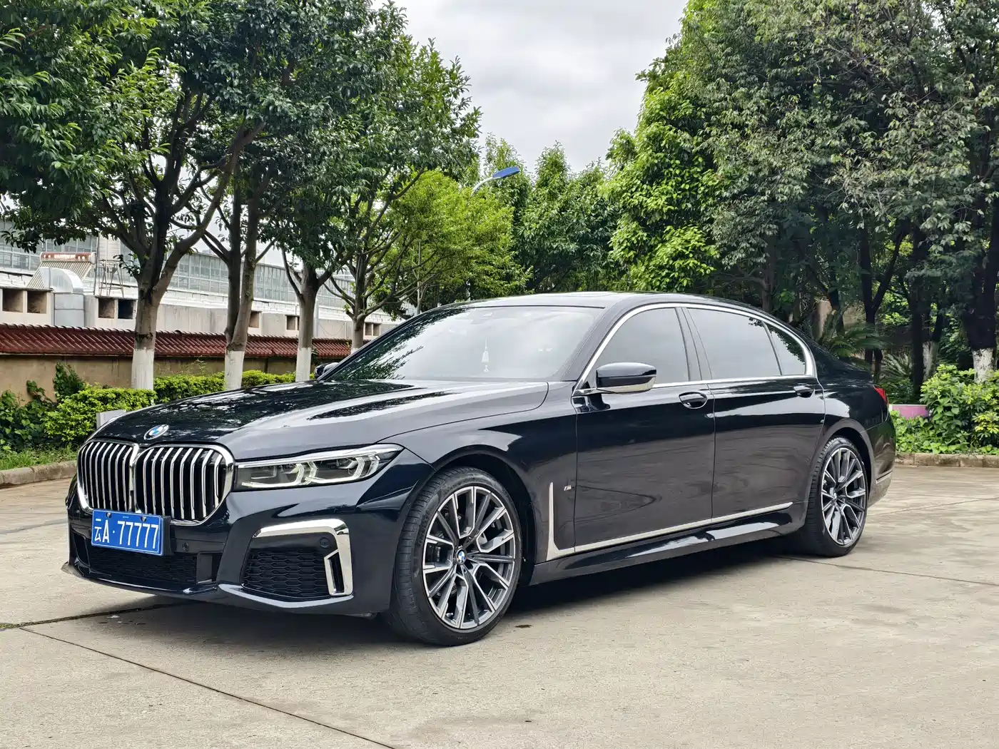 BMW 7 Series 2021 Model 740Li Leading M Sport Package