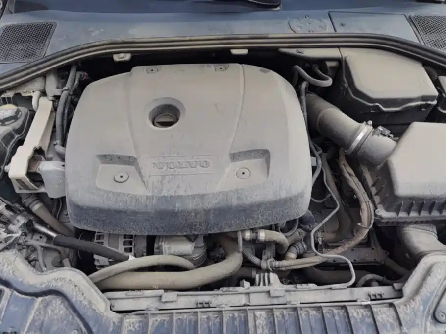 Фото 10 - Volvo S60
