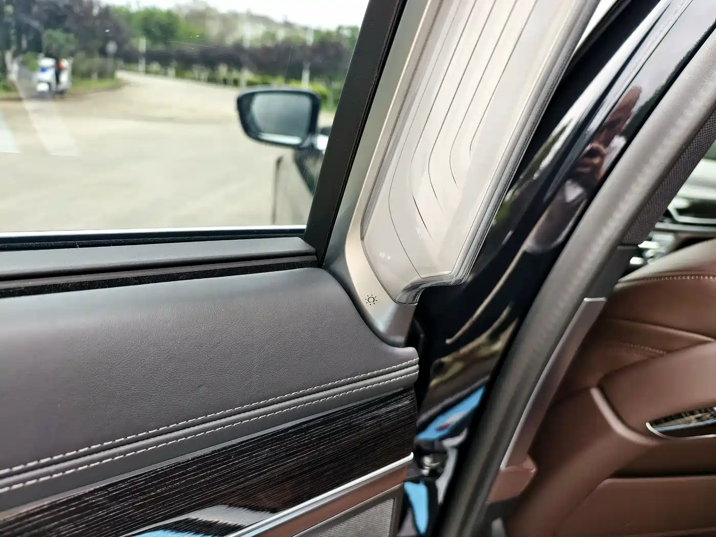 BMW 7 Series 2021 Model 740Li Leading M Sport Package фото 27