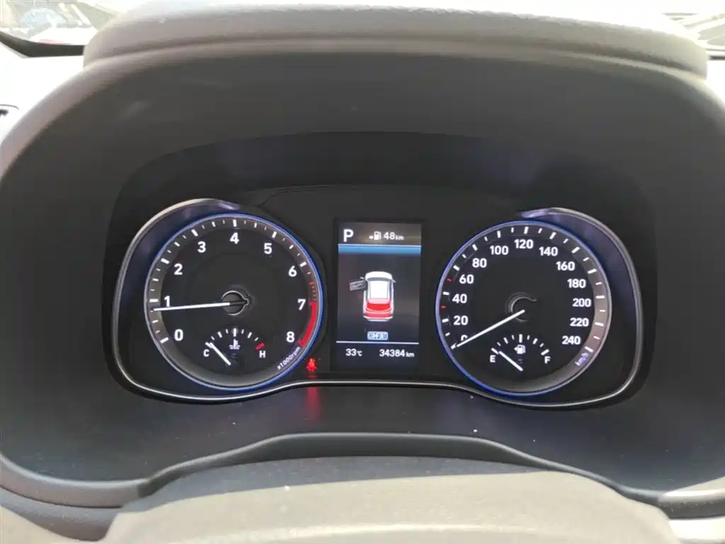 Hyundai ENCINO 2018 1.6T DCT ZhiLian Edition China V фото 12