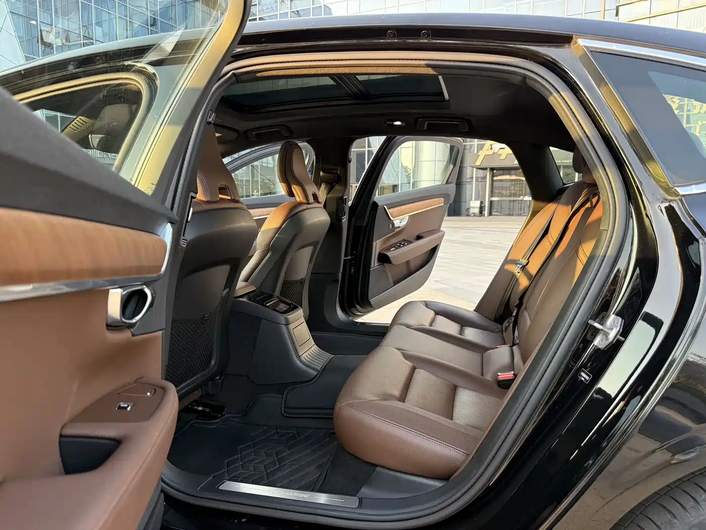 VOLVO S90 PLUG IN HYBRID