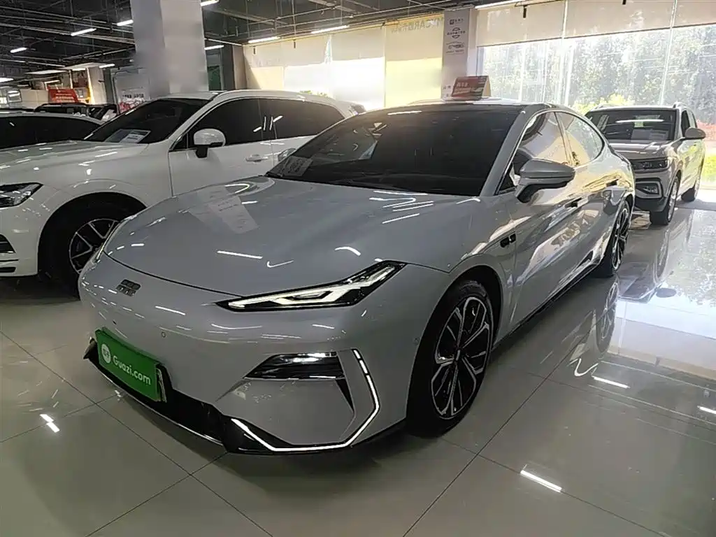 Geely Galaxy Galaxy E8 2025 700km Long Voyage Smart Drive Edition