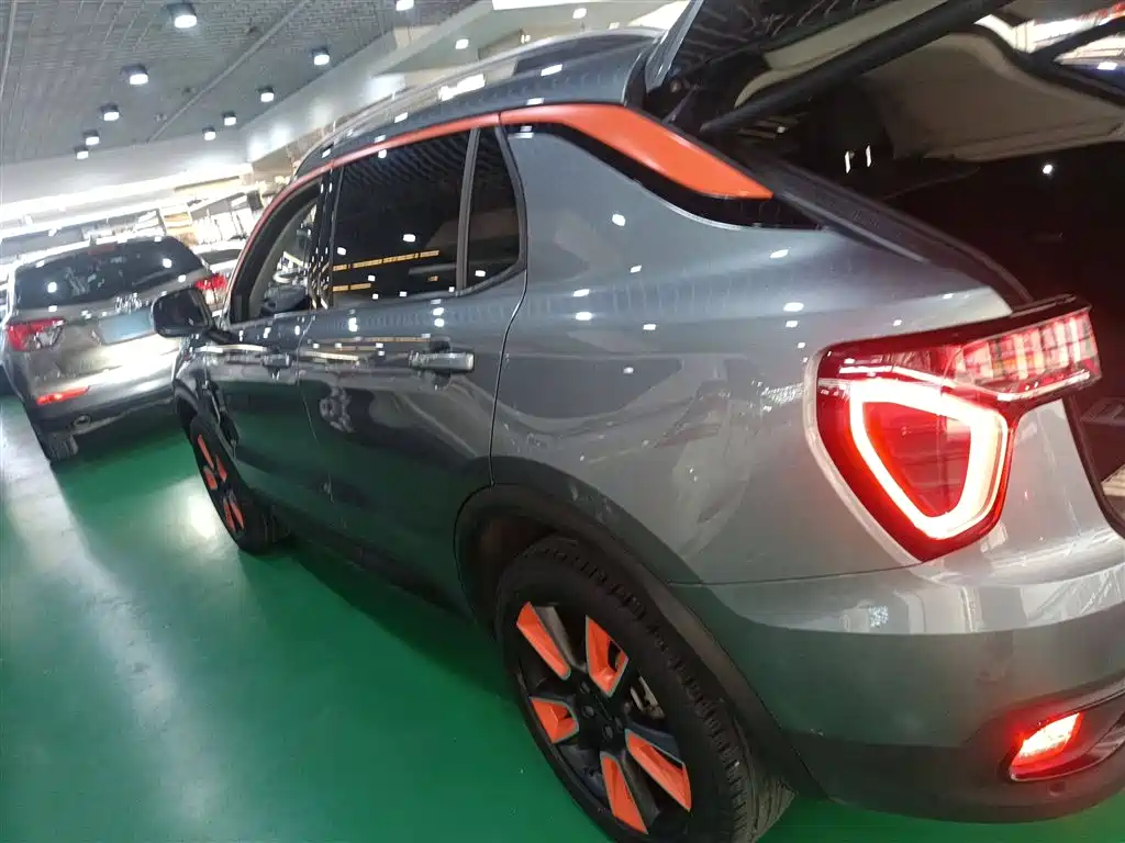 Lynk & Co 01 2019 2.0T 2WD Shine Pro Version China VI фото 25