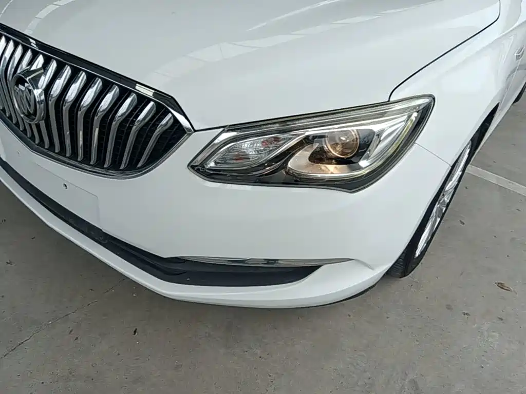 Фото 24 - Buick Excelle