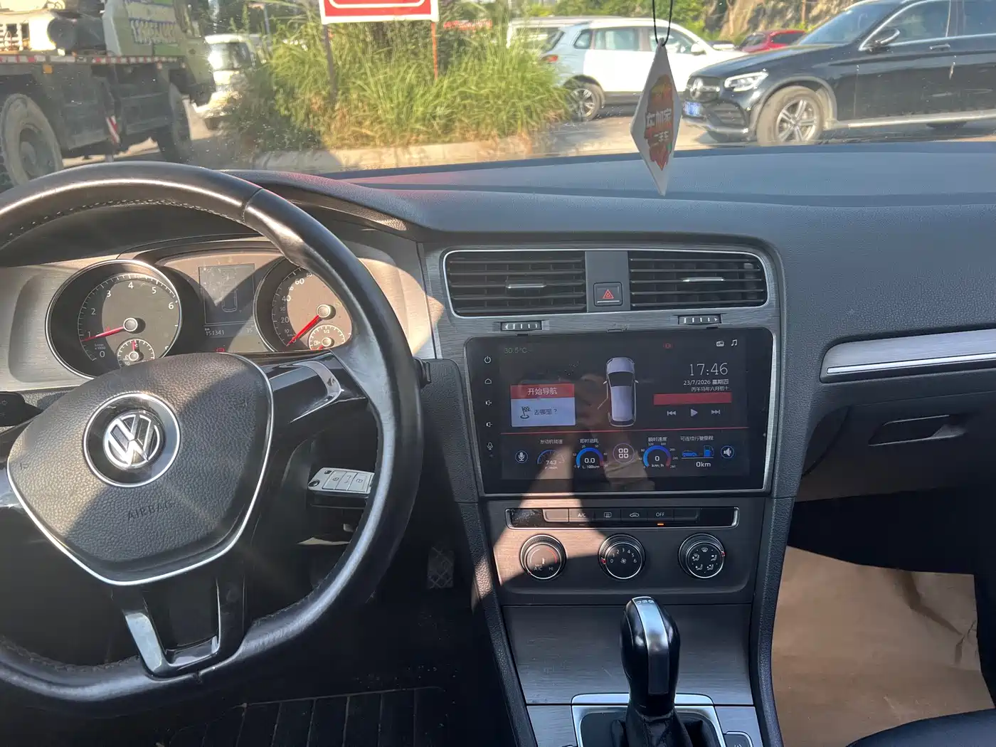 Фото 9 - Volkswagen Golf