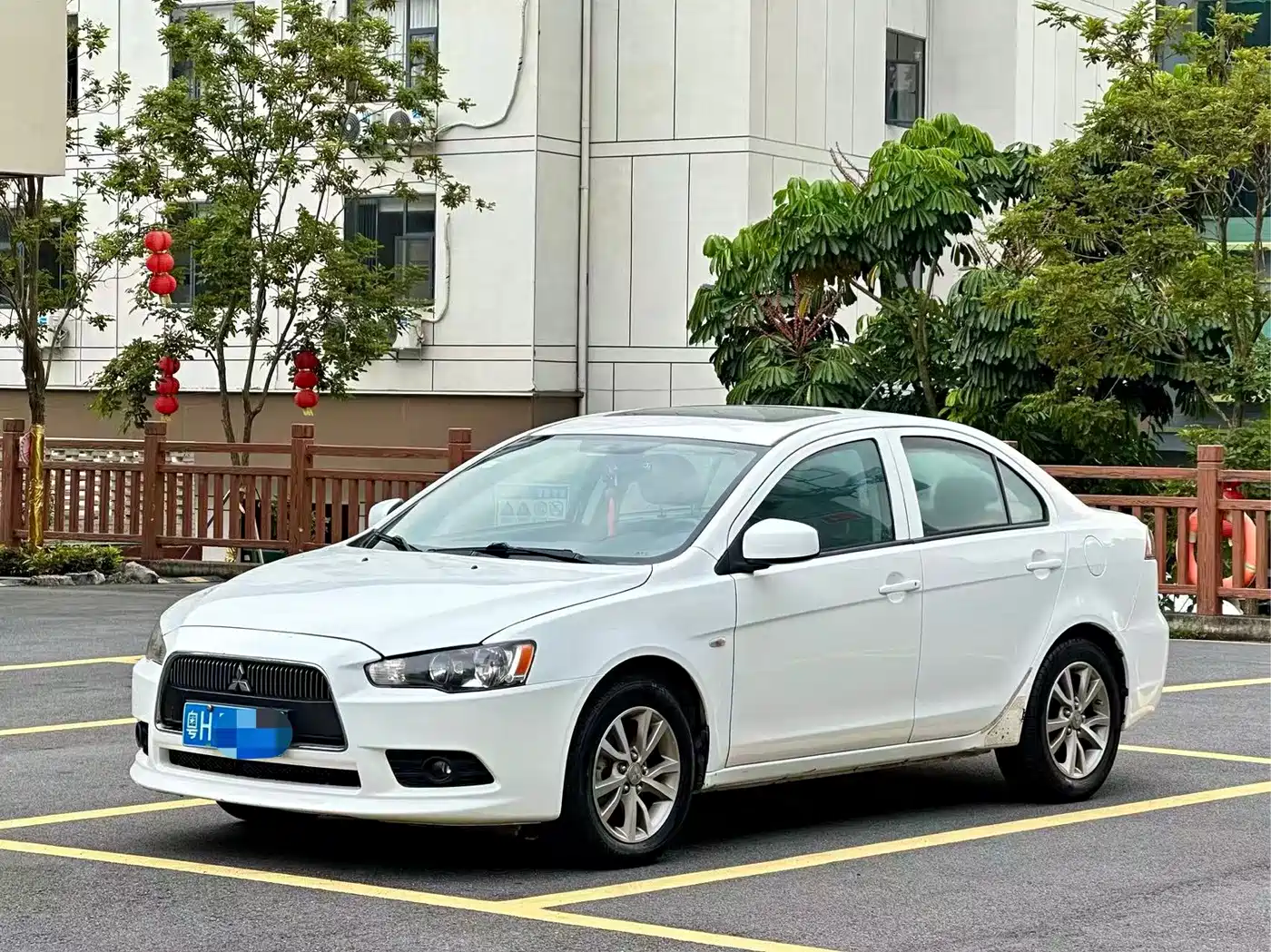 Mitsubishi Lancer EX 2015 2013 Fashion Edition 1.8L CVT Comfort