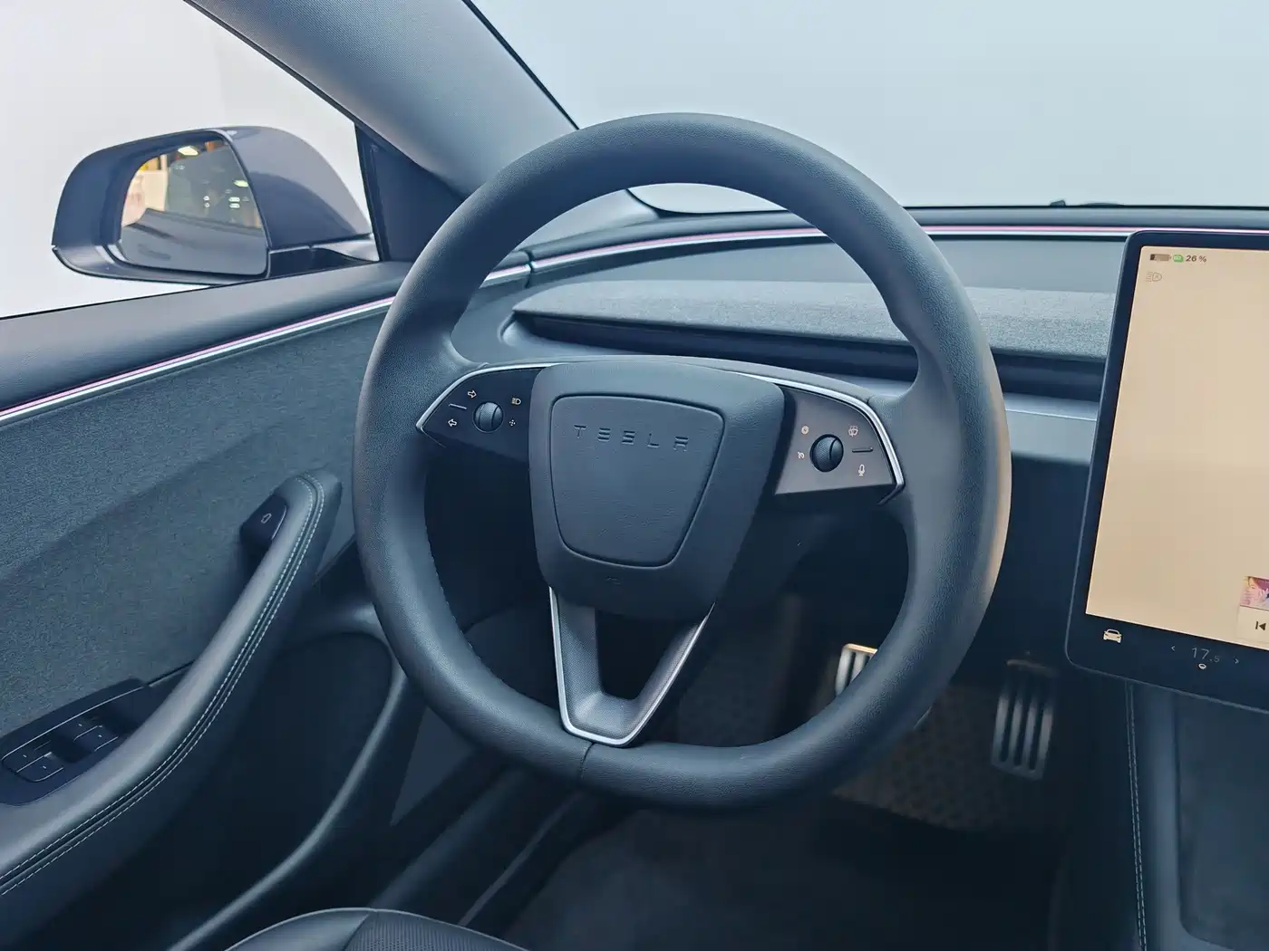 Фото 16 - Tesla Model 3