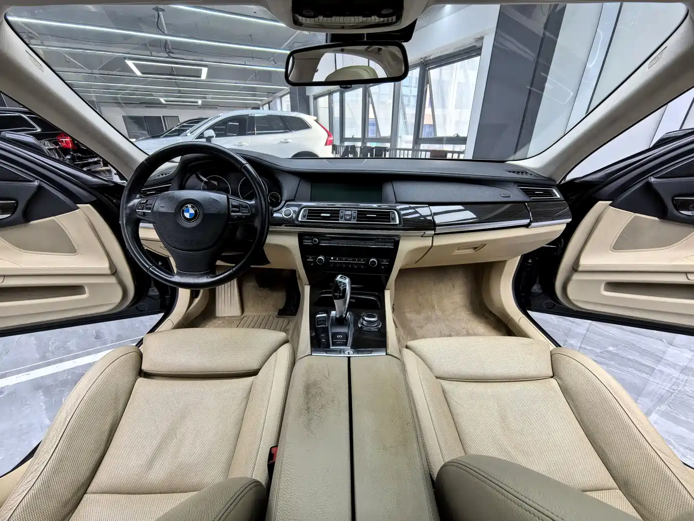 BMW 7 Series 2009 730Li Luxury фото 11