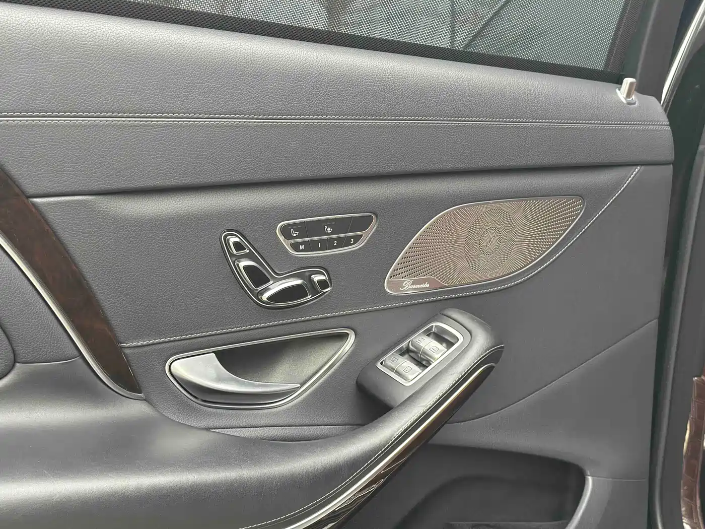 Mercedes-Benz Maybach S-Class 2020 S 450 4MATIC Collector's Edition фото 9
