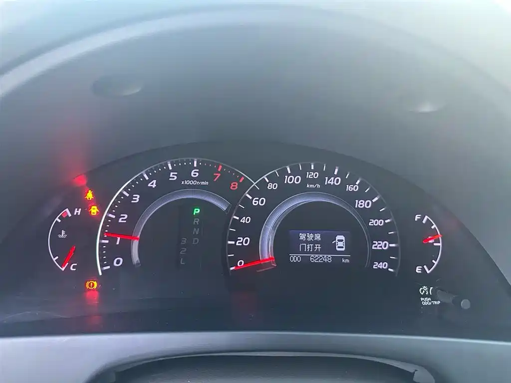 Toyota Camry 2011 200G Classic Anniversary Edition фото 7