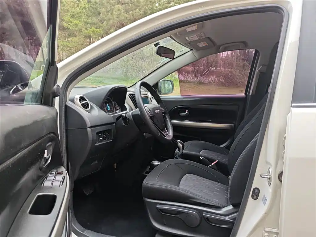 Haval H1 2016 Red Label 1.5L AMT Comfort фото 8