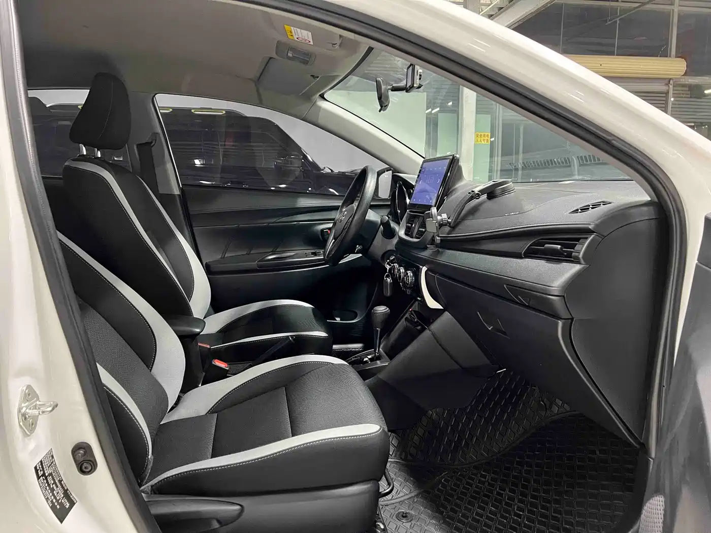 Toyota YARiS L Zhi Xuan 2022 Zhi Xuan X 1.5L CVT Leading PLUS Edition фото 9