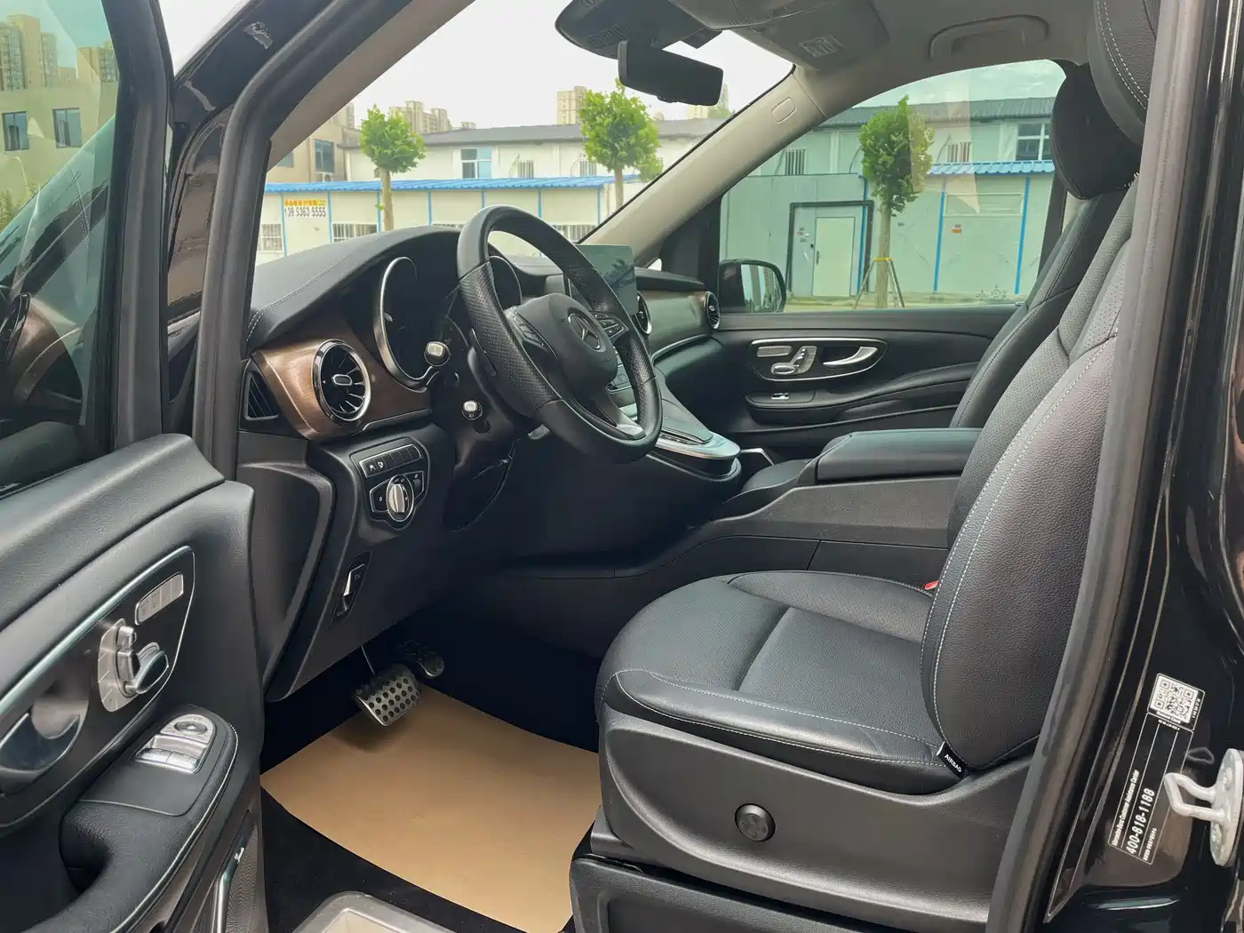 Mercedes-Benz V-Class 2021 V 260 L Long Wheelbase Luxury Edition фото 3