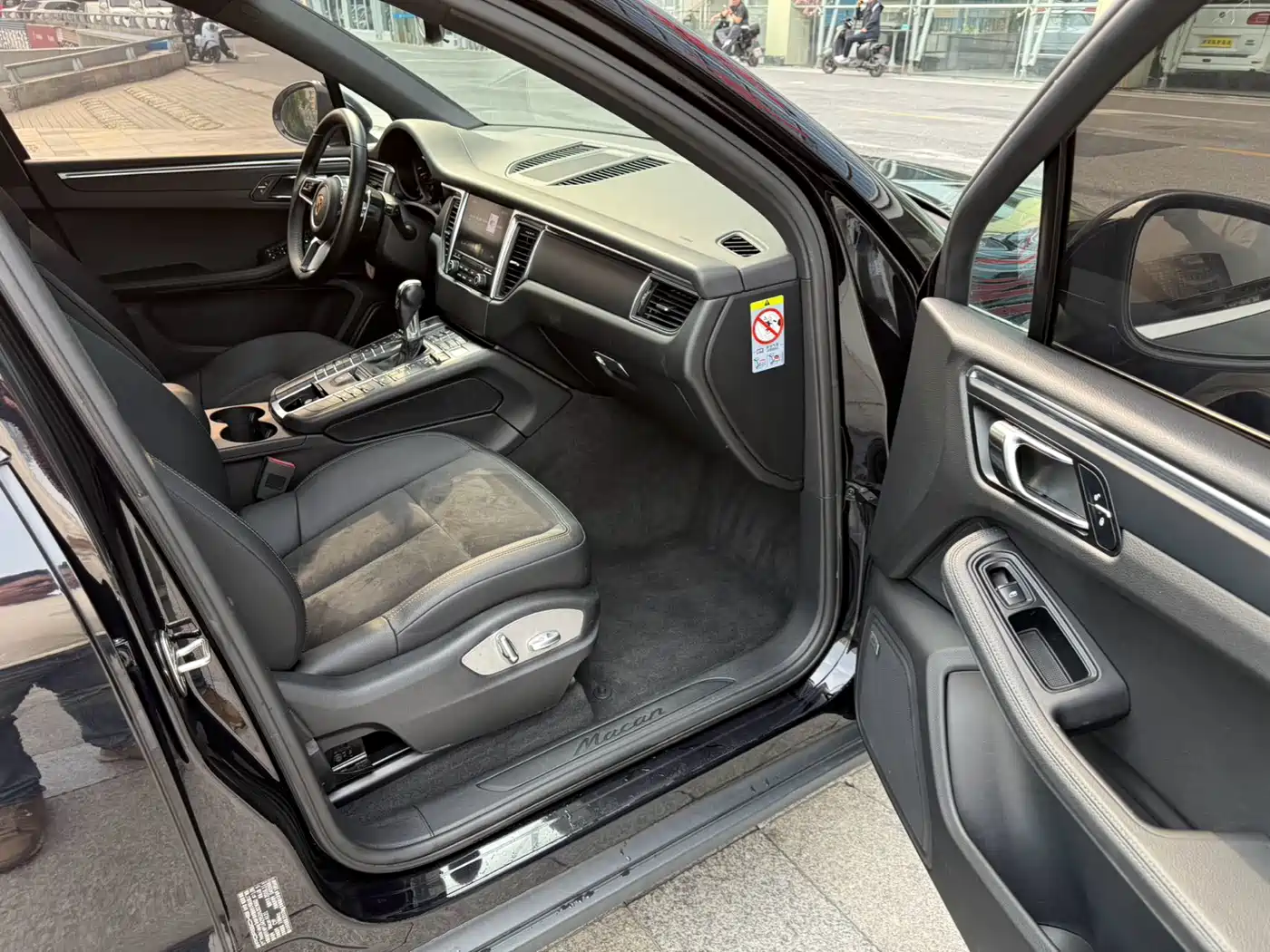 Porsche Macan 2017 Macan 2.0T фото 14
