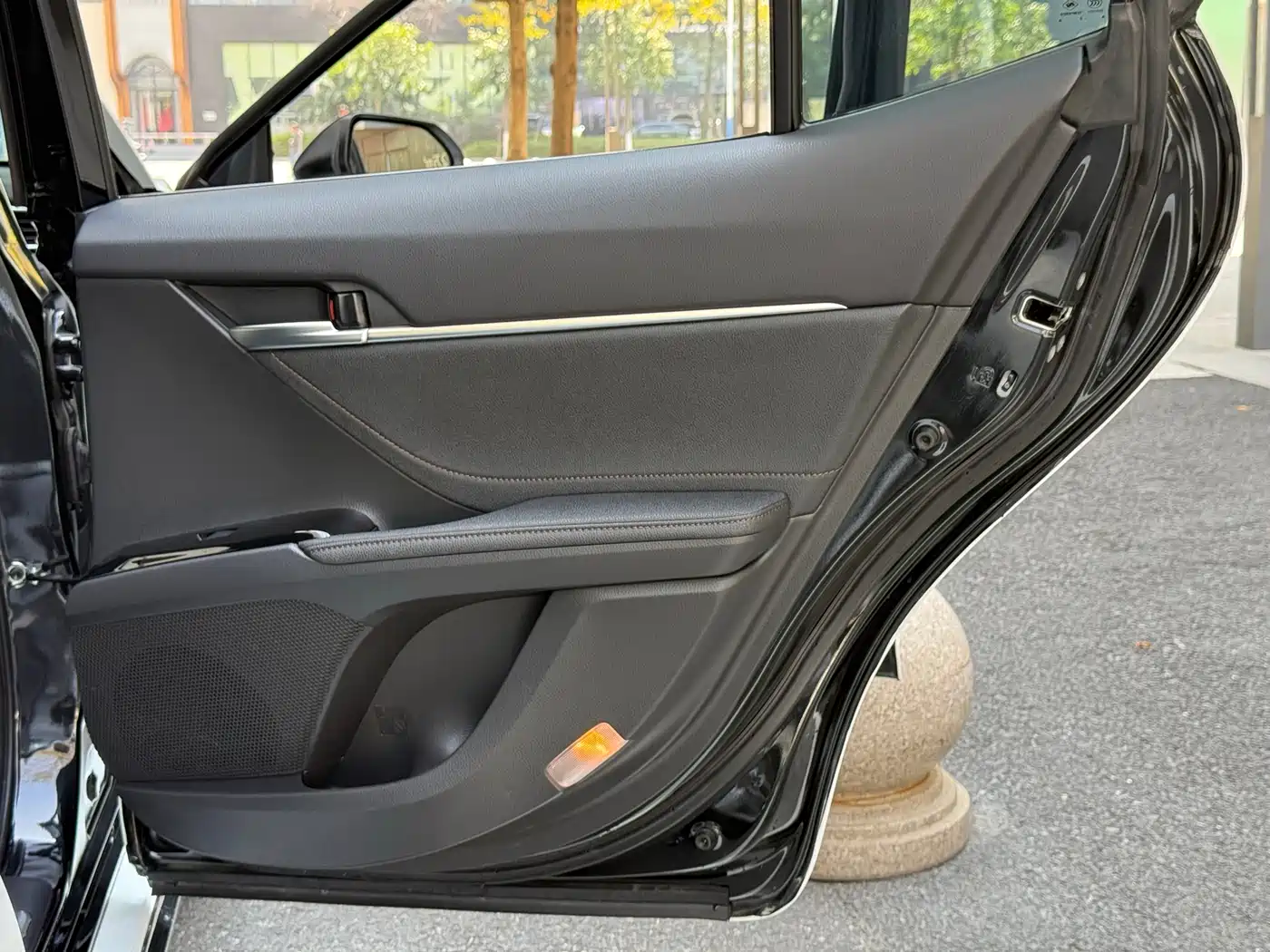 Toyota Camry 2023 2.0G Luxury Edition фото 23