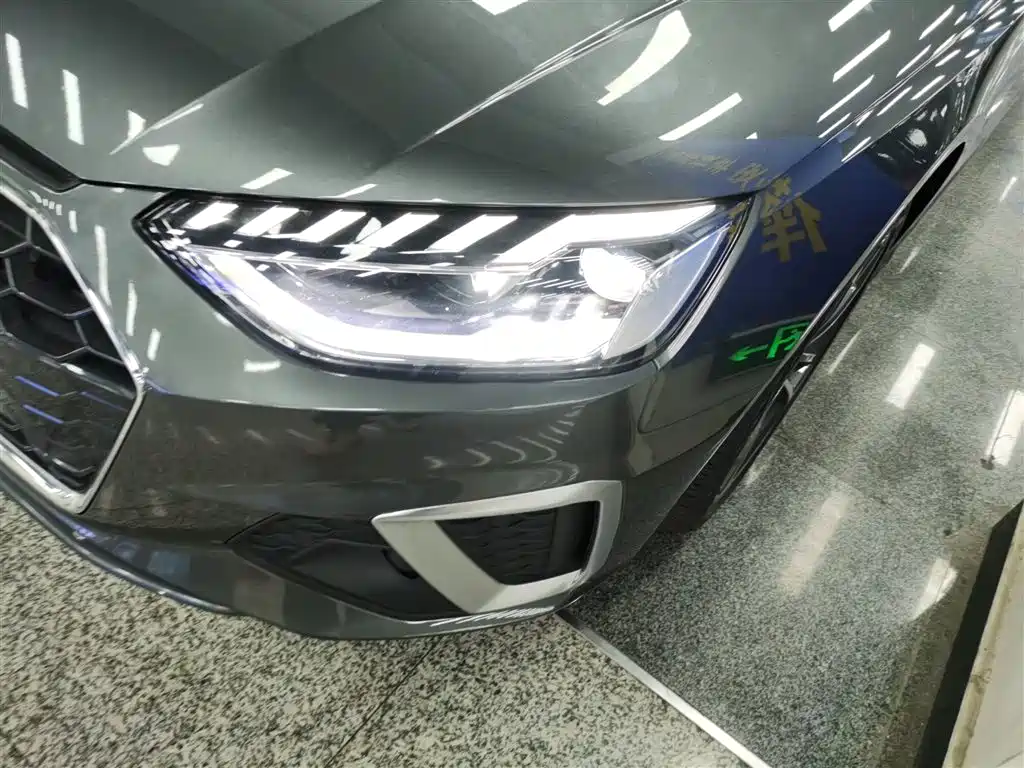 Audi A4L 2020 40 TFSI Fashion Dynamic Edition фото 24