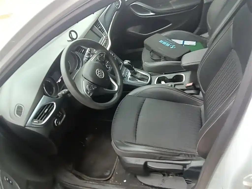 Buick Verano 2016 Hatchback 15S Automatic Leading фото 8
