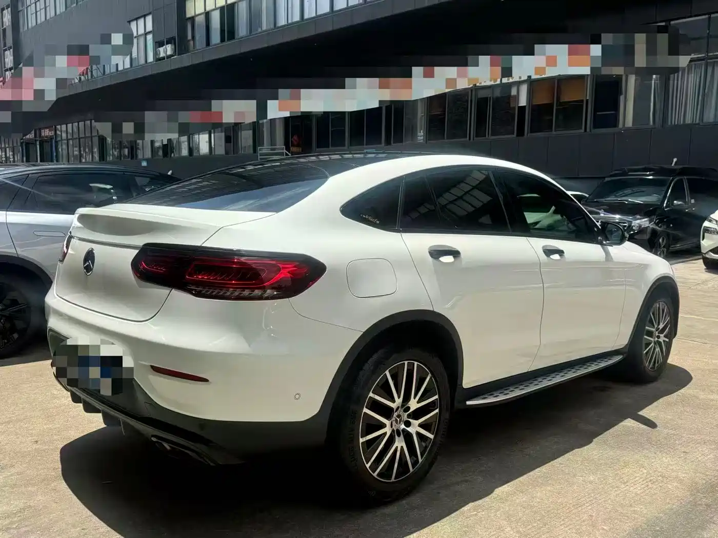 Mercedes-Benz GLC Coupe 2020 GLC 300 4MATIC Coupe SUV фото 7