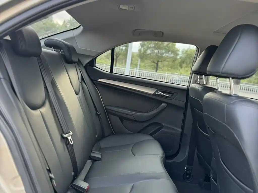 Roewe 360 2018 2018 PLUS 1.5L Automatic Exclusive Edition
