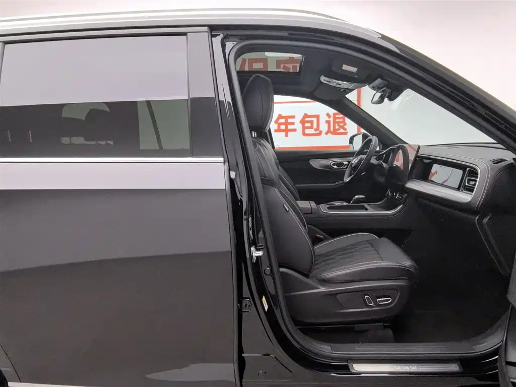 GAC Trumpchi Trumpchi GS8 2025 Pilot Series 2.0TGDI 2WD Luxury Edition 5-seater фото 23