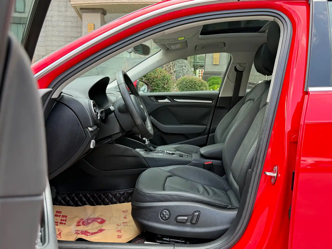 Audi A3 2015 Sportback 40 TFSI Automatic Comfort фото 5
