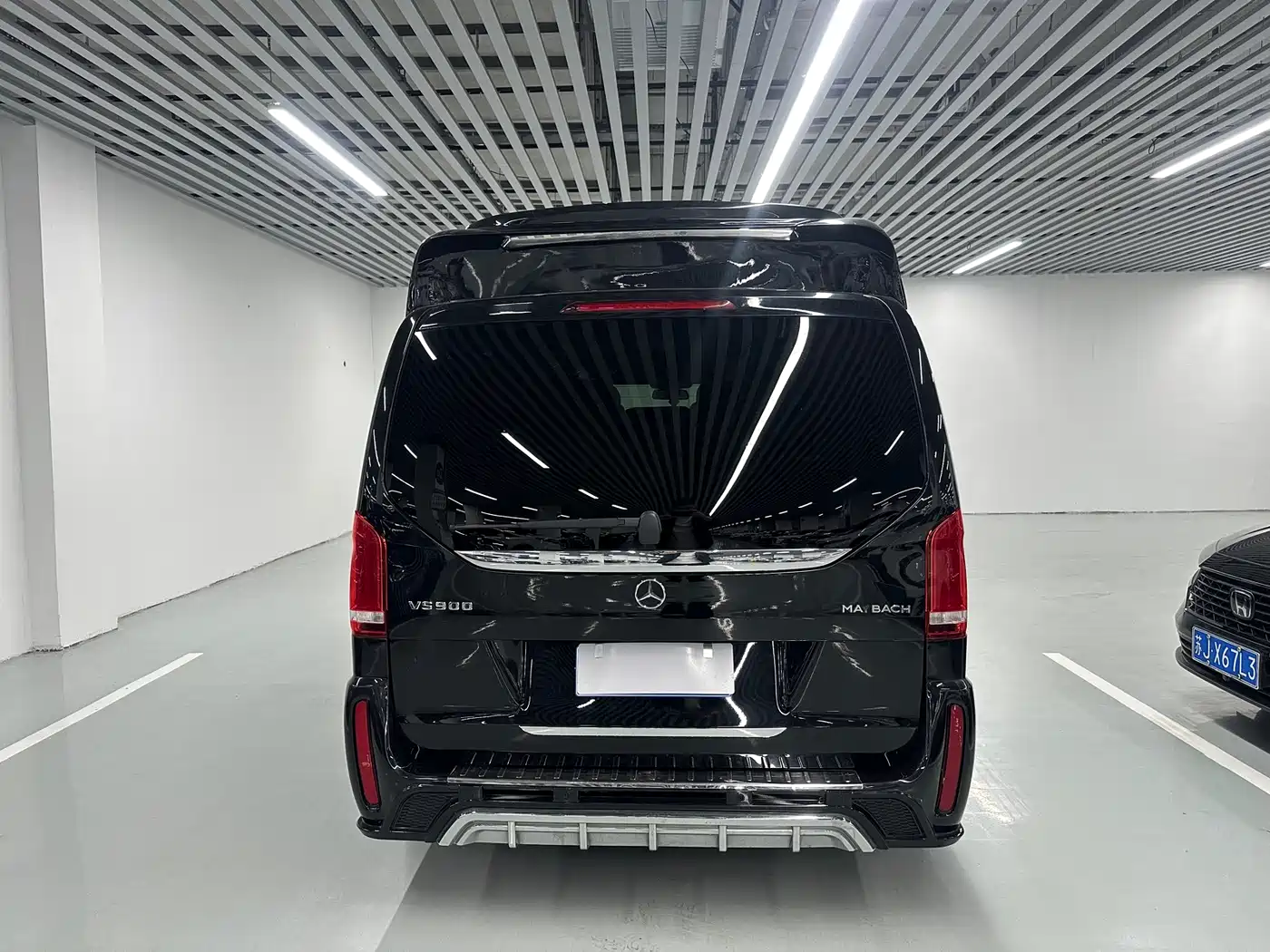 Mercedes-Benz V-Class 2018 V 260 L Premium Long Wheelbase Edition China VI фото 15